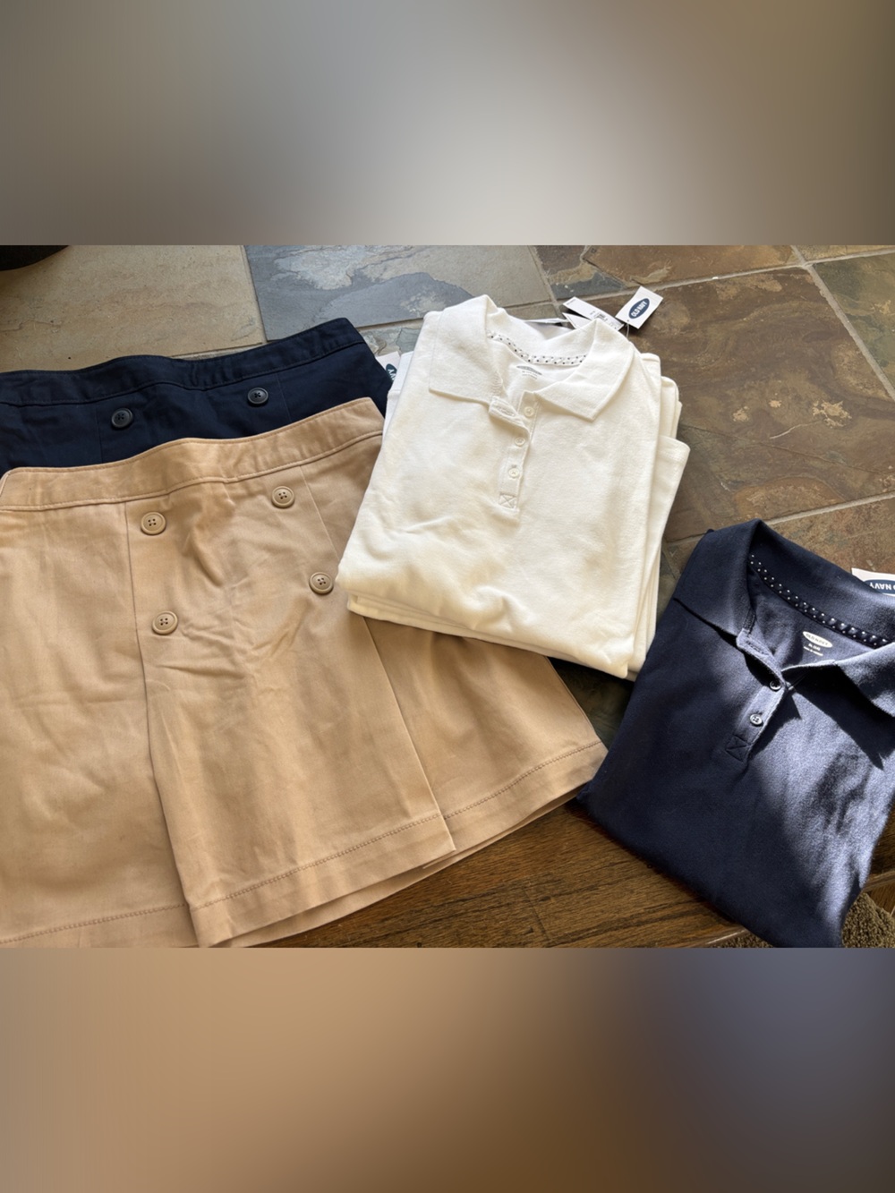 NWT Old Navy Girls Khaki Tan and Navy Button-Front Skorts and Polos 4 WHT 1 Navy